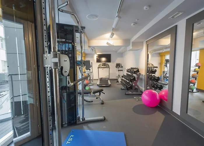 Hampton By Hilton Old Town Hotell 3*