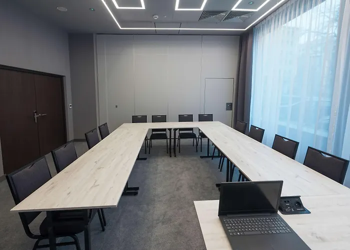 Hotell Hampton By Hilton Old Town 3*