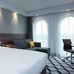 Hampton By Hilton Old Town מלון פוזנן