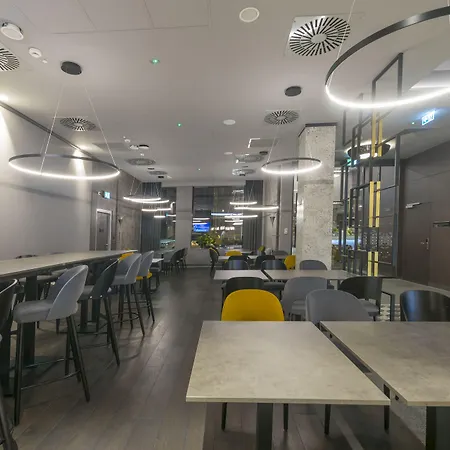 Hampton By Hilton Old Town 3* פוזנן
