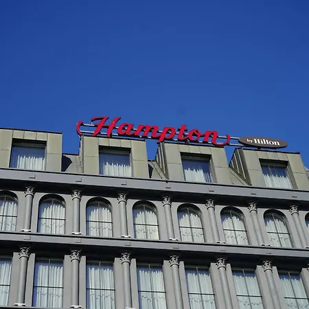 Отель Hampton By Hilton Old Town 3*