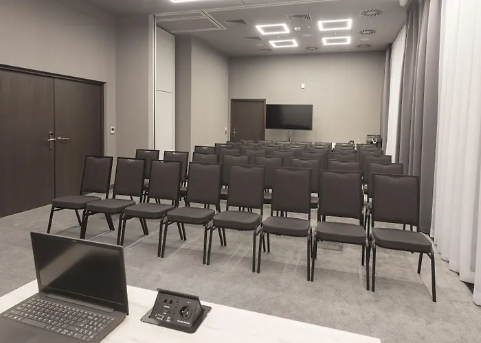 Hampton By Hilton Old Town Hotel 3*